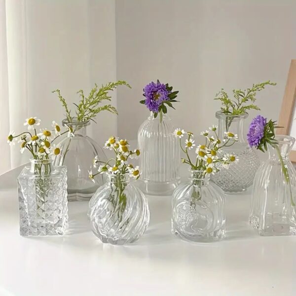 clear bud vases