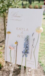 20 Unique Wedding Welcome Sign ideas you'll love - Finds For Her