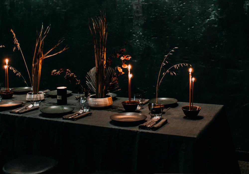 20 Dark, Romantic Halloween Wedding Decor Ideas you’ll love