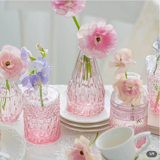 pink bud vases