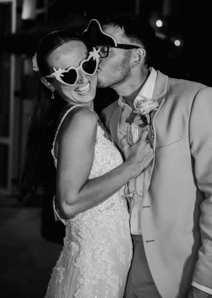 wedding heart shaped sunglasses for wedding dance floor 