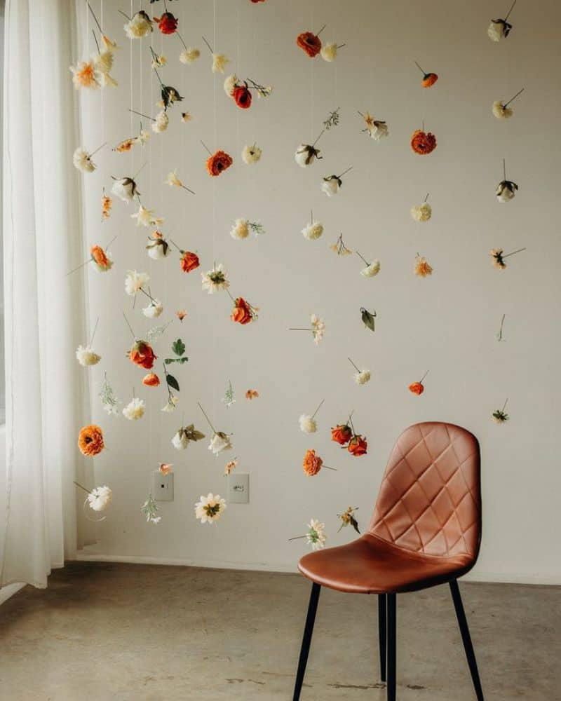 hanging florals wedding decor