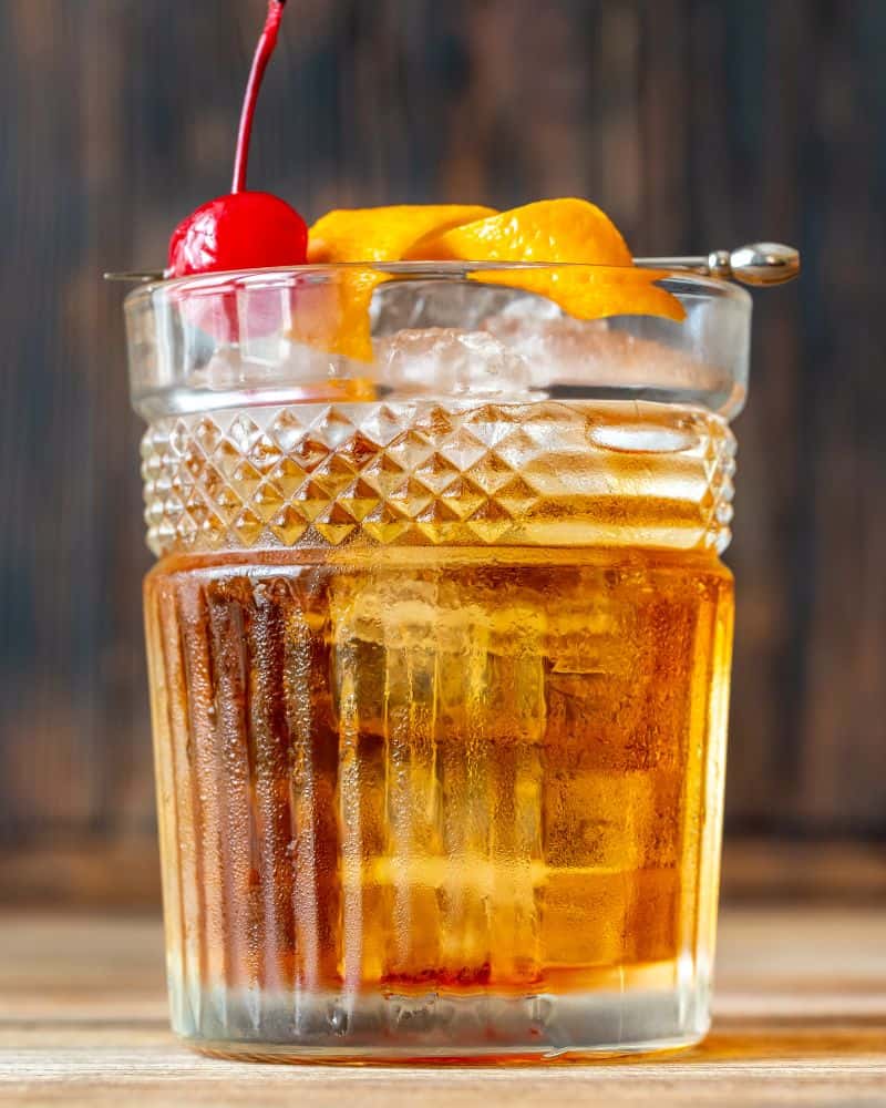 maple old fashioned cocktail winter