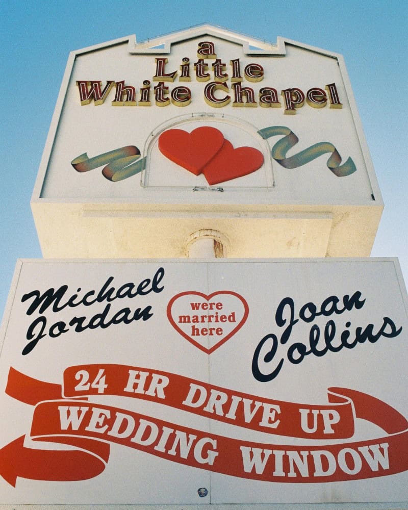 30 Fun Vegas Themed Wedding Ideas You’ll Absolutely Love 