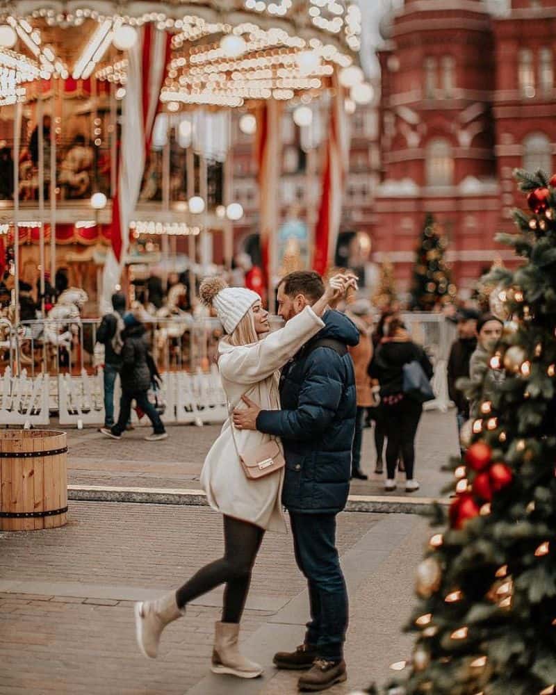 15 Unique Winter Proposal Ideas for a Romantic Engagement