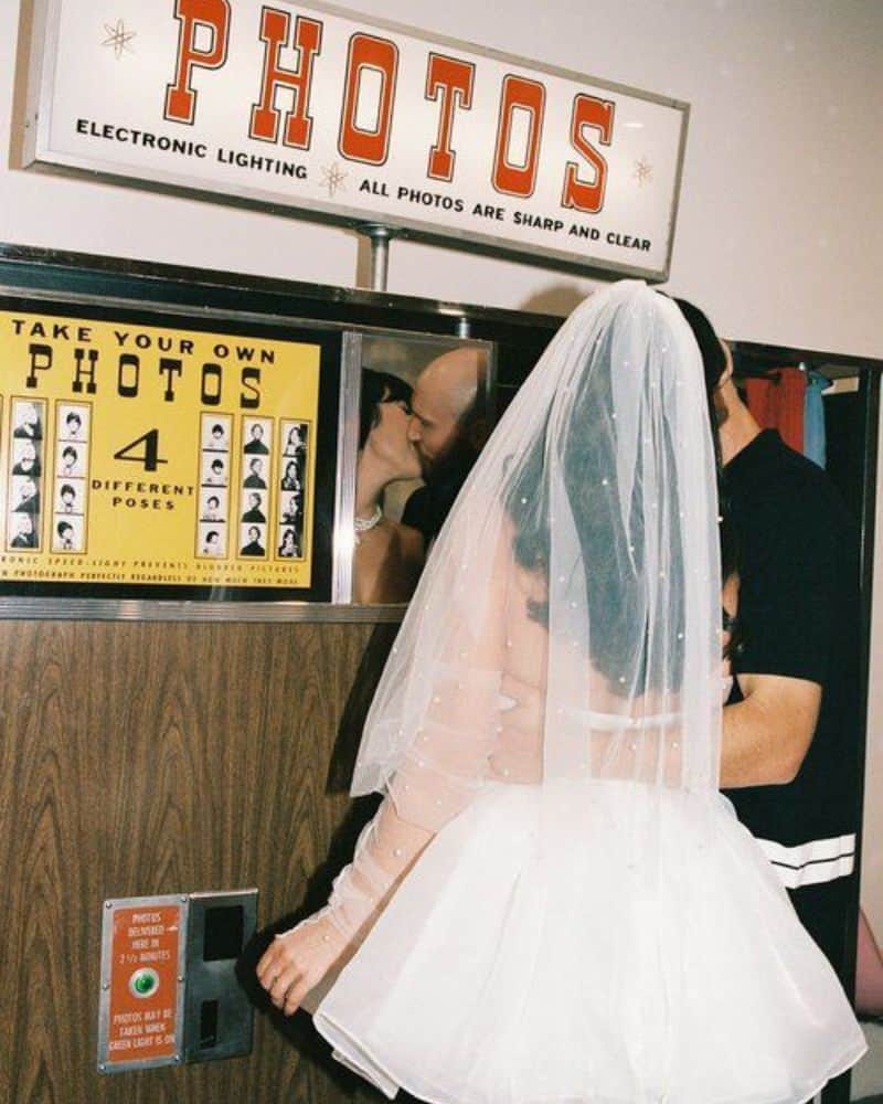 vintage photo booth for black tie wedding 