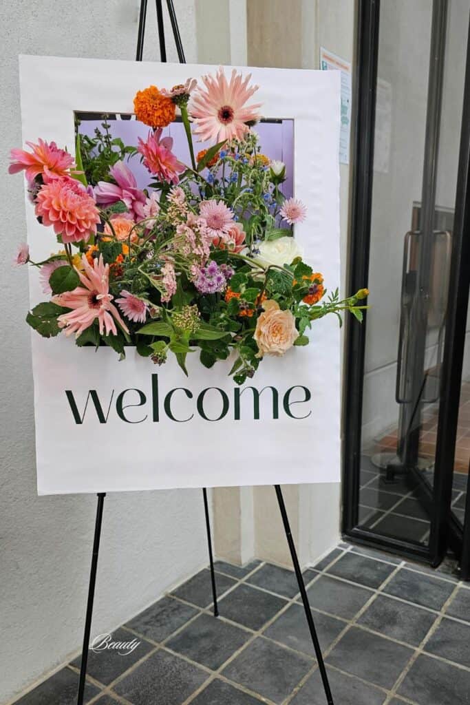 floral welcome sign - 3d box sign with real flowers in it