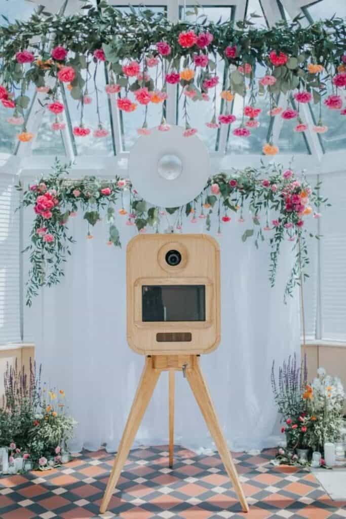 photobooth camp wedding