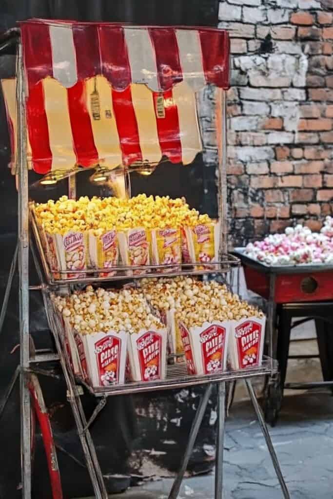 labor day party ideas - popcorn station